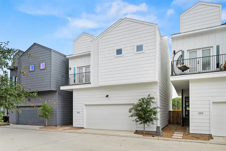 107 Tolima Dove Street, Houston, TX 77018 - #2
