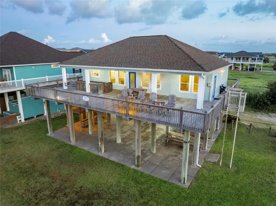 841 Buell, Crystal Beach, TX 77650 - Image #3