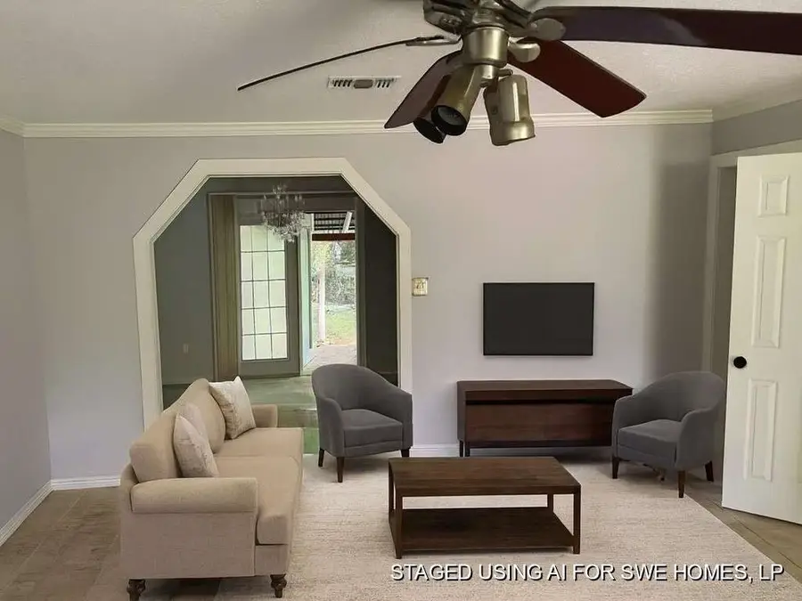 1821 Live Oak Drive, Conroe, TX 77301 - Image #2