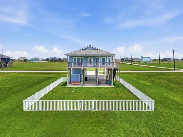 18705 Warrior Road, Galveston, TX 77554