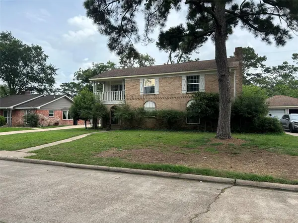 5203 Pine Arbor Drive, Houston, TX 77066