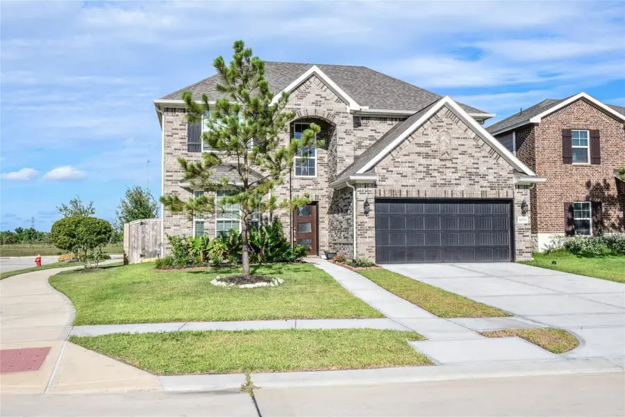 10701 Clouds Rest Drive, Rosharon, TX 77583 - Image #2