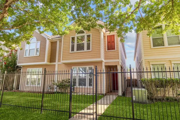 8018 Grow Lane, Houston, TX 77040