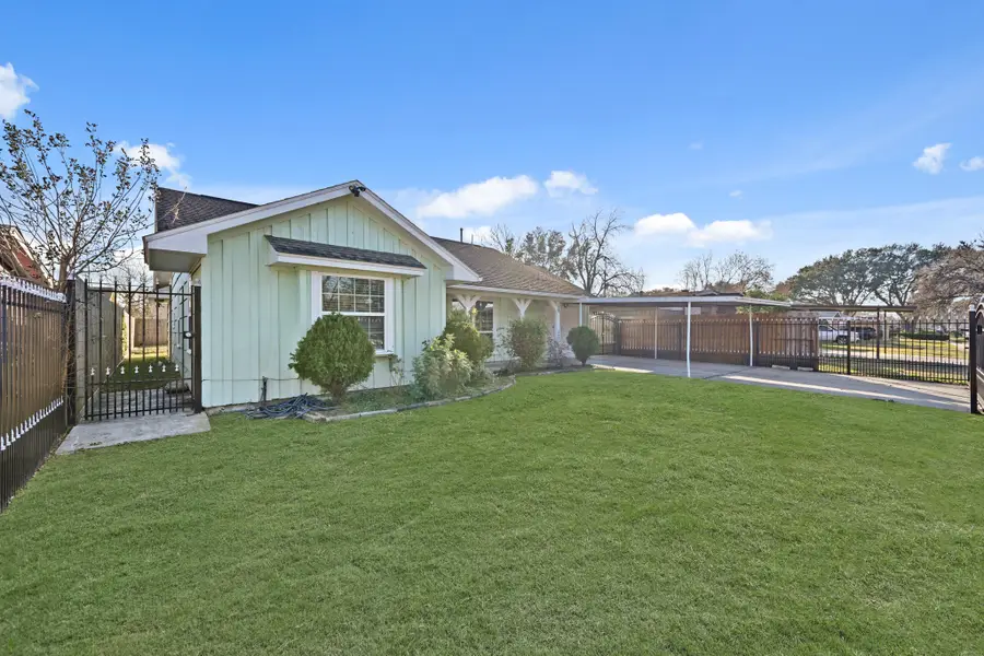 642 Arvana Street, Houston, TX 77034 - Image #2