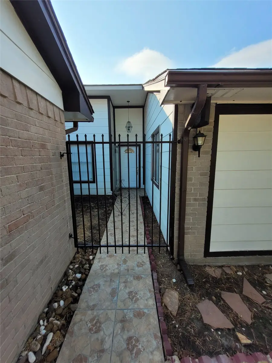 3227 Boxelder Drive, Houston, TX 77082 - Image #3