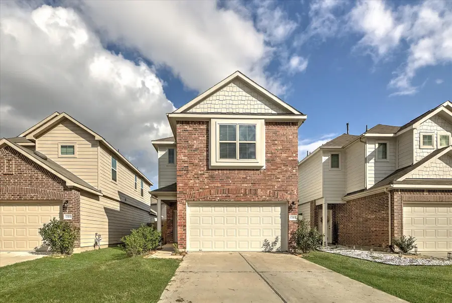 13315 Colina Meadows Lane, Houston, TX 77048 - Image #2