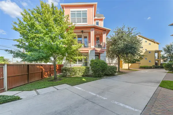 550 Oxford Street, Houston, TX 77007