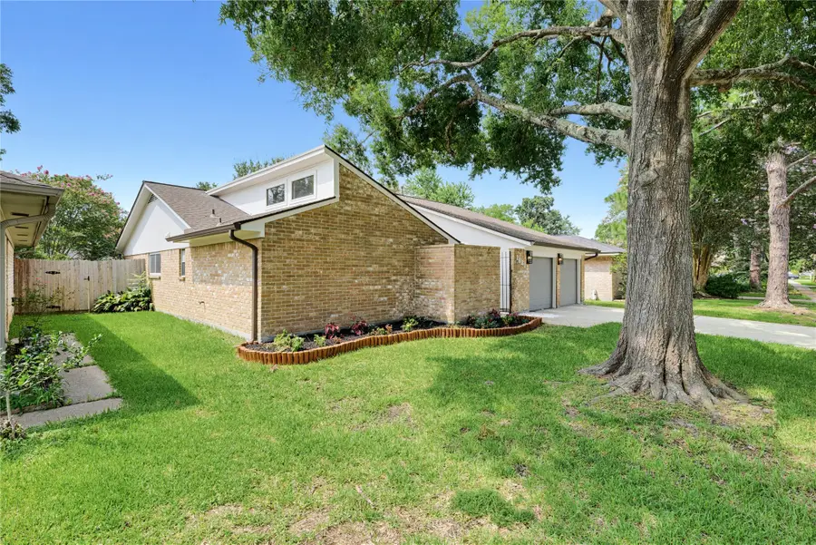 16310 Havenhurst Drive, Houston, TX 77059 - #3