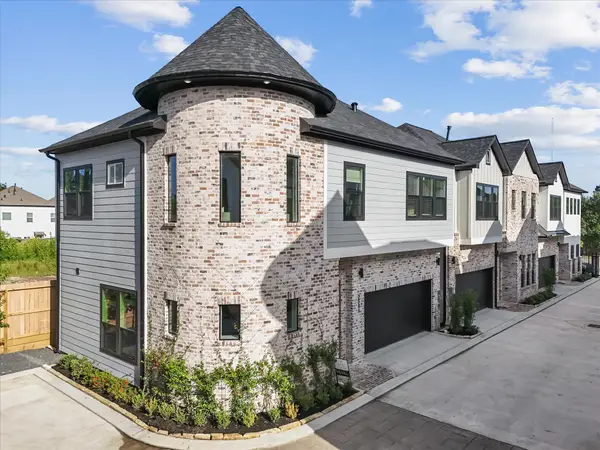 2593 Paul Quinn Street, Houston, TX 77091