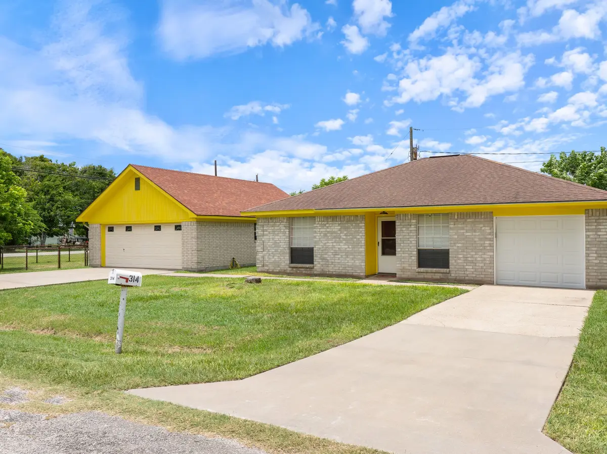 314 Rorem Avenue, Palacios, TX 77465 - #1
