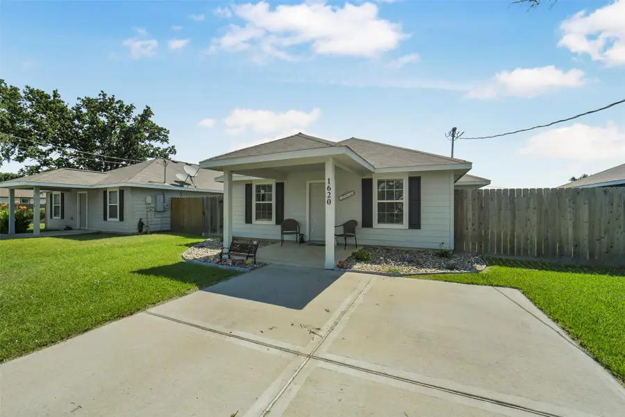 1620 23rd Street, Hempstead, TX 77445 - #2