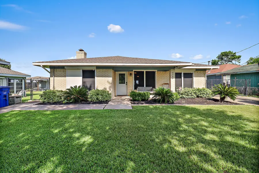9926 Ocean Drive, Beach City, TX 77523 - #3
