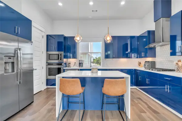 808 Fisher #A, Houston, TX 77018