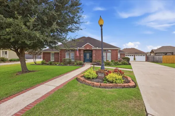 6320 Meadow Mist Street, Orange, TX 77632