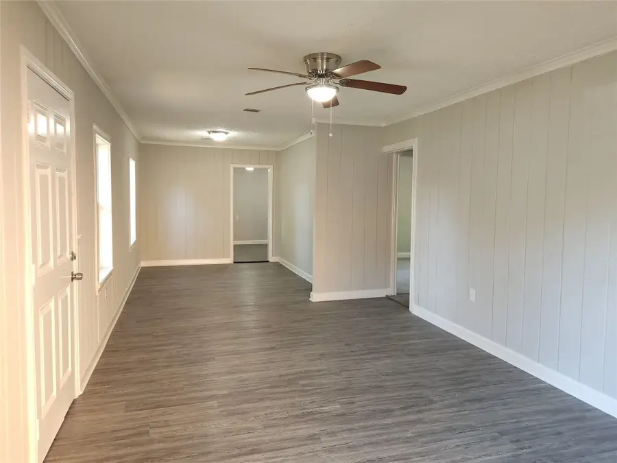 110 High Street, Baytown, TX 77520 - #3