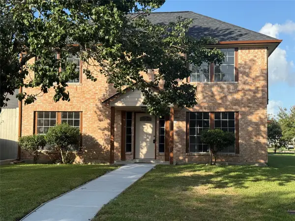 102 Mango Street, Bloomburg, TX 77566