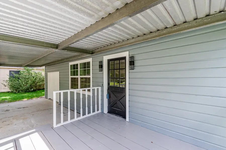 1323 S Beauregard Street, Alvin, TX 77511 - #2