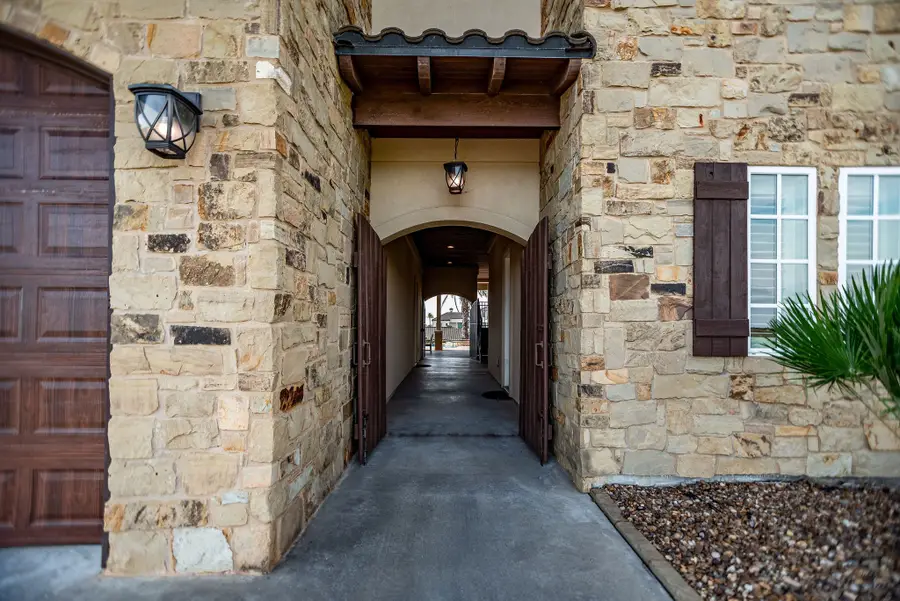 230 Chateau Way, Port O Connor, TX 77982 - Image #3