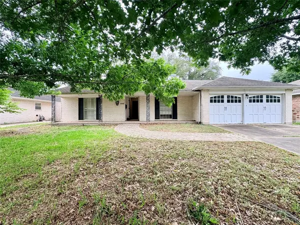11618 Hillcroft Avenue, Houston, TX 77035