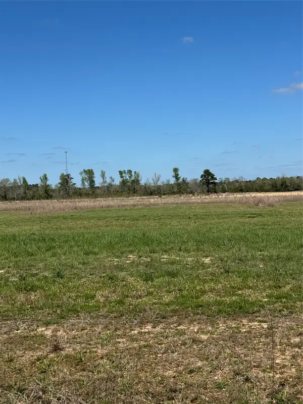 320 County Road 2278, Cleveland, TX 77327