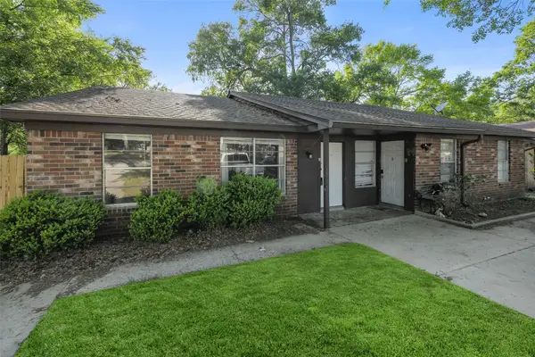 217 Lazy Lane, Conroe, TX 77301