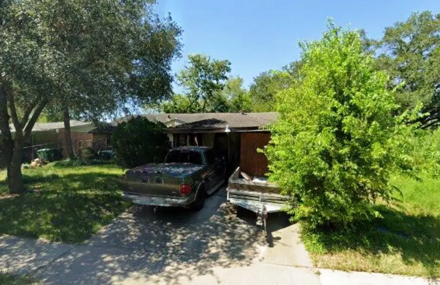 13822 White Heather Drive, Houston, TX 77045 - Image #2