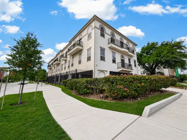 5801 Winsome Lane #202, Houston, TX 77057