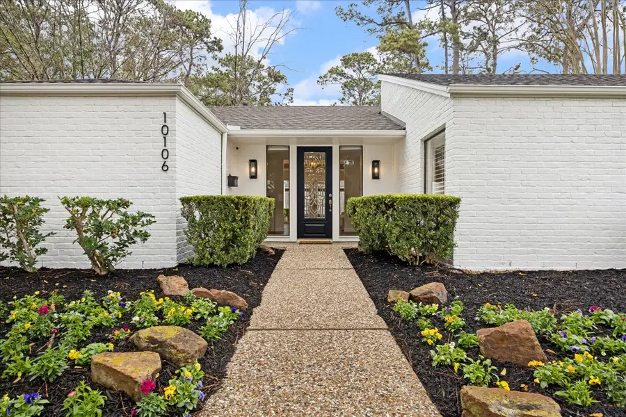 10106 Cedar Creek Drive, Houston, TX 77042 - Image #2