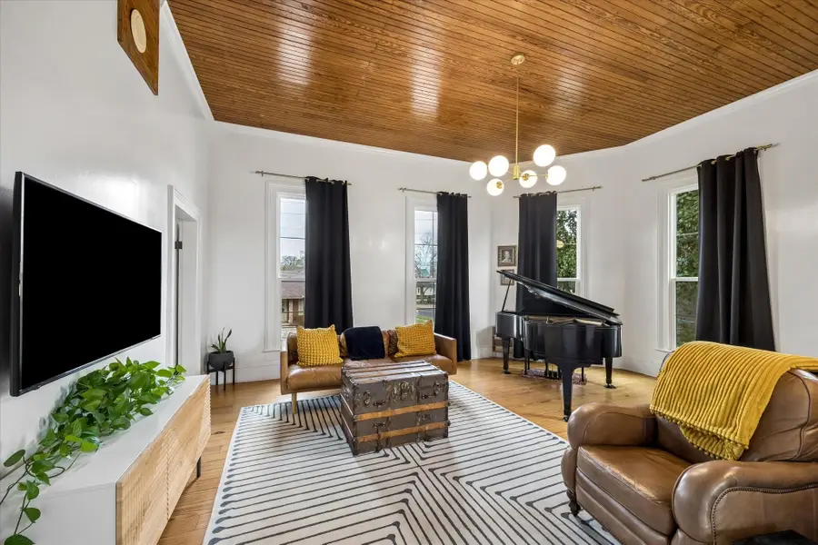 602 S Market Street, Brenham, TX 77833 - #3