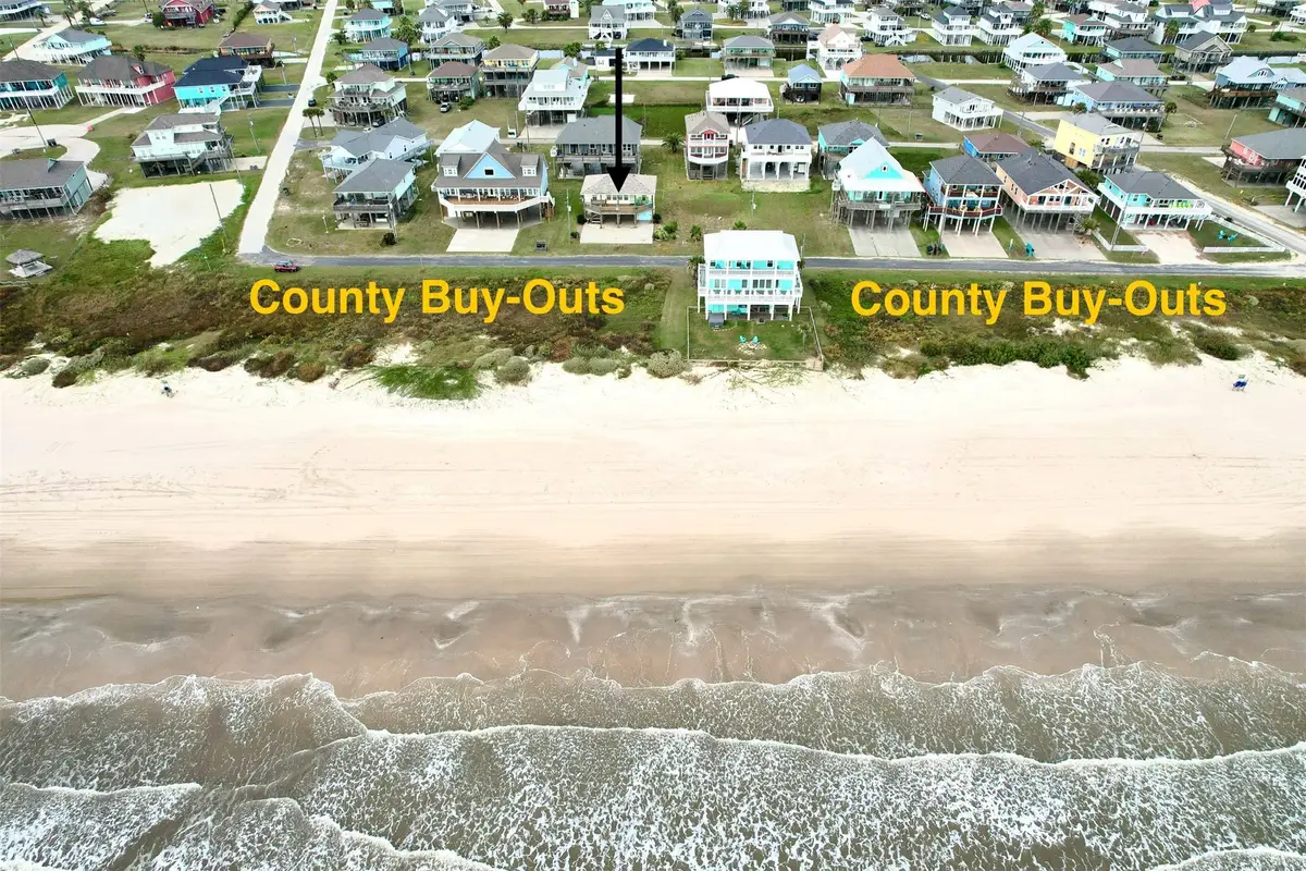 2577 Holiday Drive, Crystal Beach, TX 77650 - Image #1