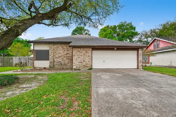 4418 Glen Avon Drive, Pasadena, TX 77505