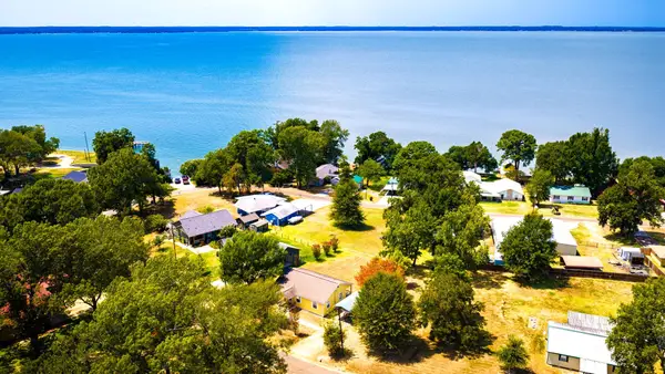330 Pine Brook Dr, Livingston, TX 77351