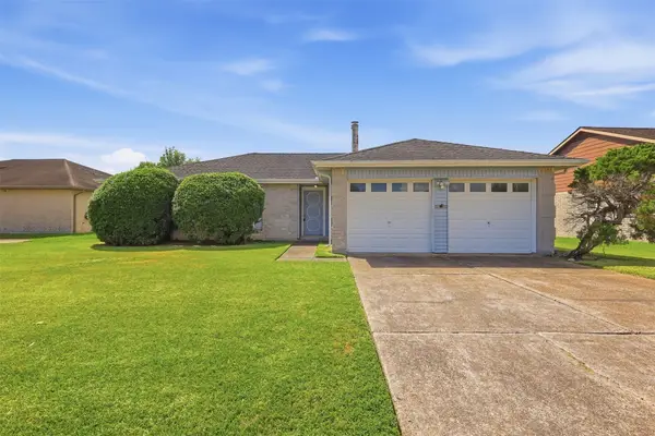10110 Shell Rock Road, La Porte, TX 77571