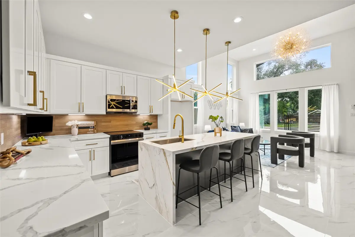 5606 Pershing Street, Houston, TX 77033 - #1