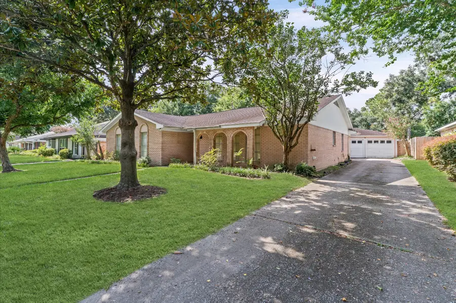 6119 Yarwell Drive, Houston, TX 77096 - #3