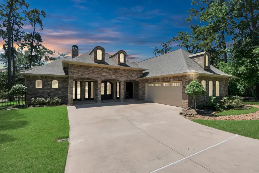 702 Fairway Oaks, Conroe, TX 77302 - Image #2