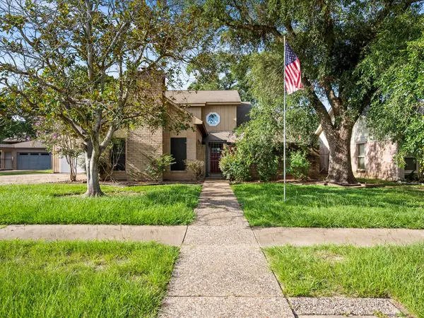 15626 Four Leaf Drive, Houston, TX 77084