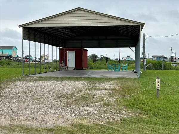 1250 Diamond Road, Crystal Beach, TX 77650