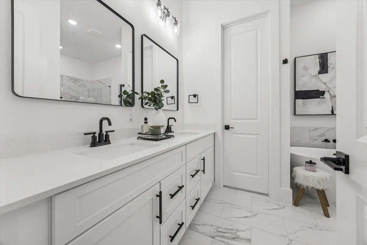 5606 Azores, Houston, TX 77091 - #1