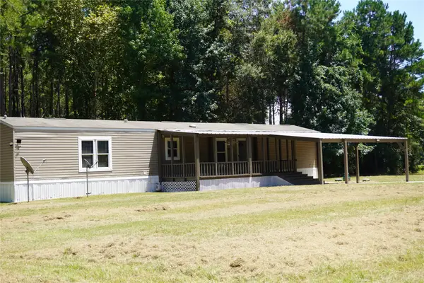 4733 Fm 943, Livingston, TX 77351