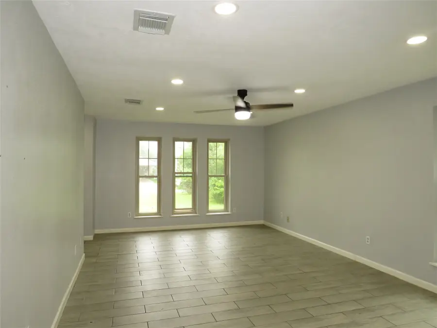 3403 Tidewater Drive, Houston, TX 77045 - #2