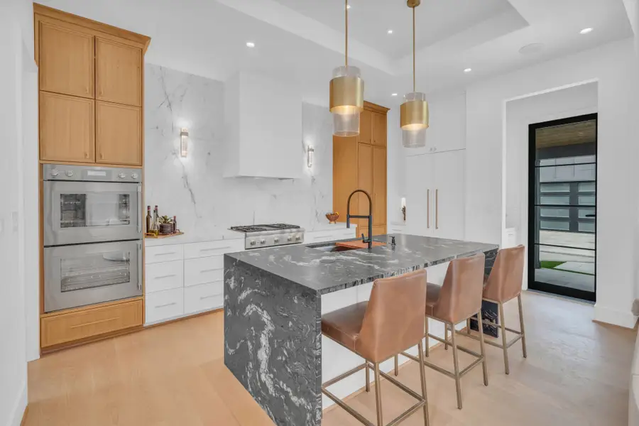 5602 Ella Lee Lane, Houston, TX 77056 - Image #3