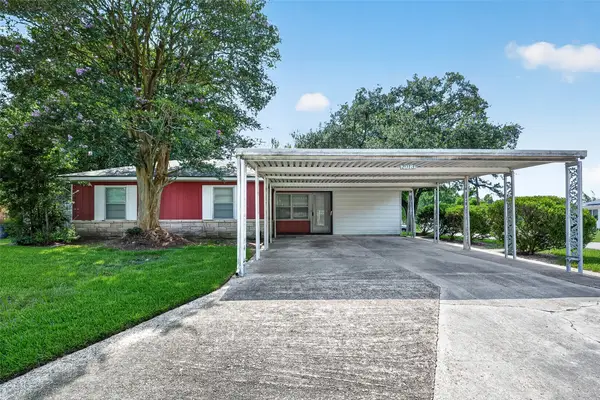 2013 Terrace Lane, Baytown, TX 77520
