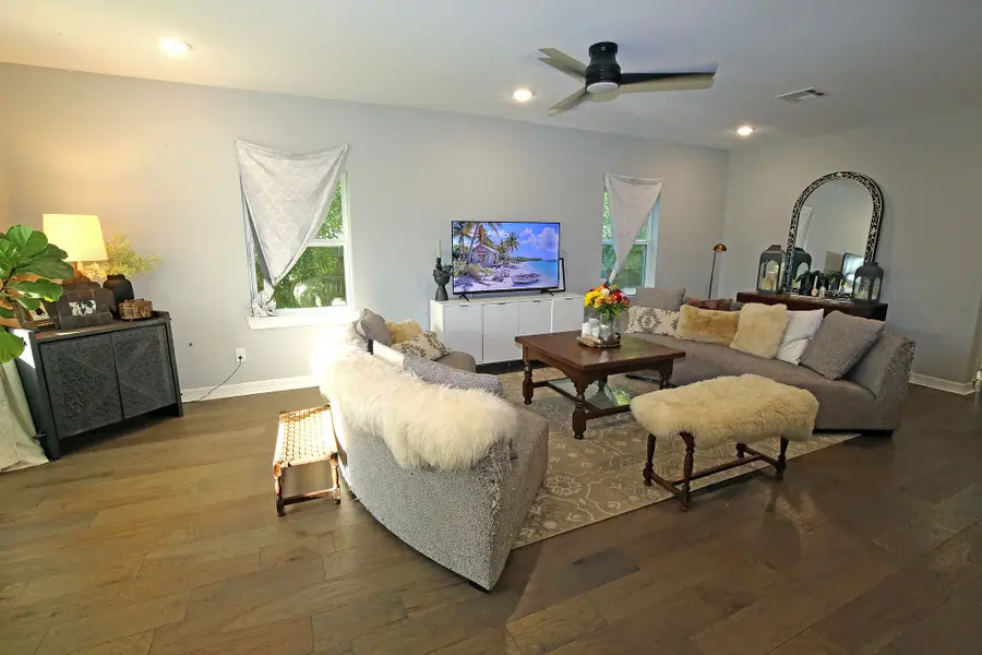 7101 2nd Street, Hitchcock, TX 77563 - #3