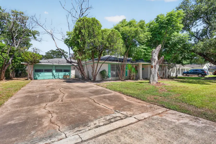 8907 Cadawac Road, Houston, TX 77074 - #2