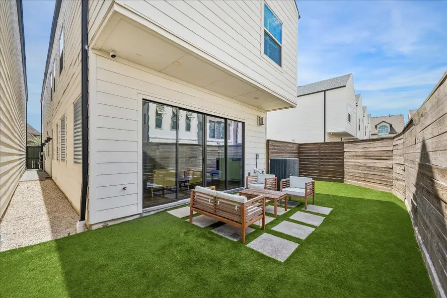 852 Fisher Street #C, Houston, TX 77018 - #2