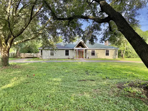 14 Live Oak Trail, Cypress, TX 77429