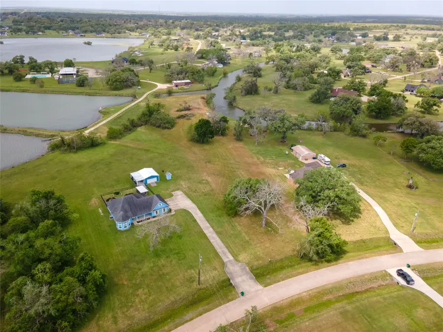 608 Wagon Wheel Trail, Angleton, TX 77515 - #2