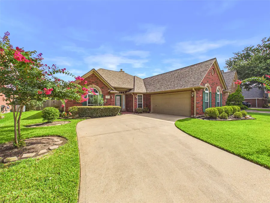 1906 Wynforest Drive, Deer Park, TX 77536 - #2
