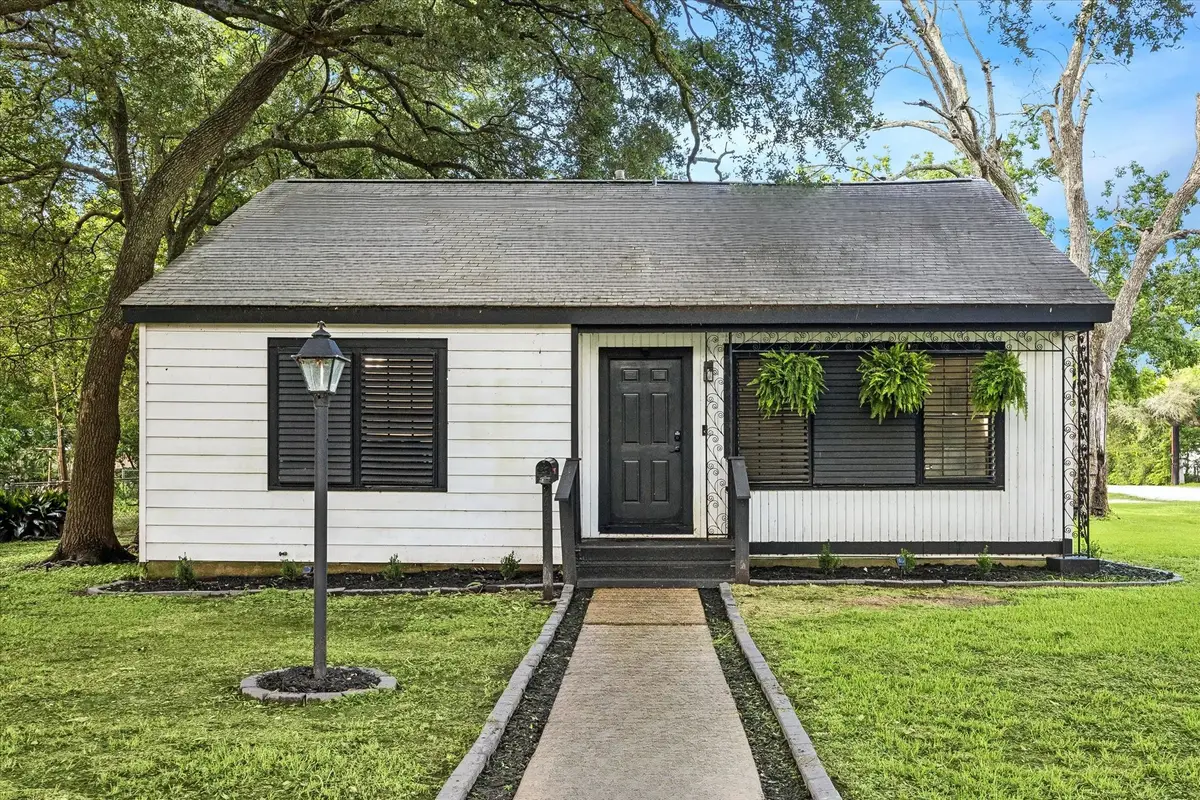 2423 Meadow Lane, La Marque, TX 77568 - #1